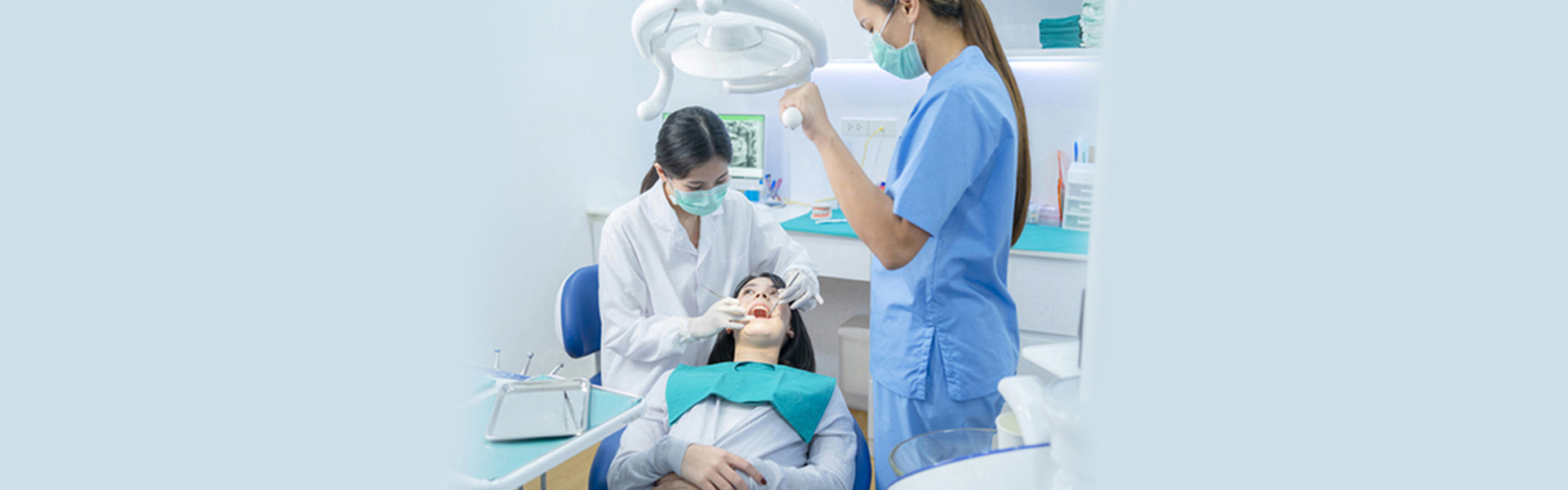 How do you prepare for a simple tooth extraction?